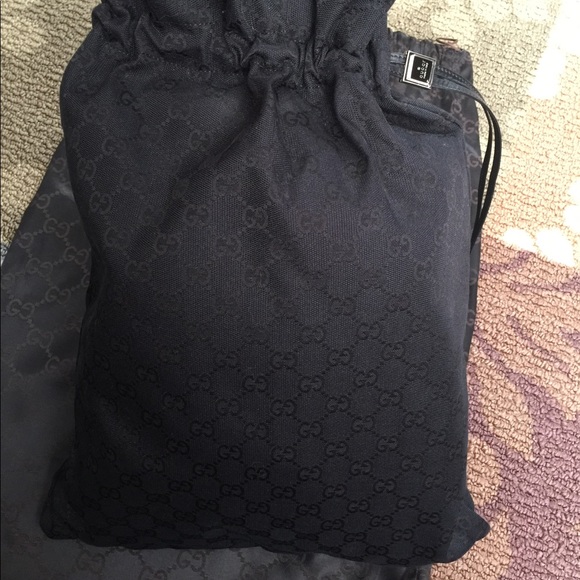 ⚠️ Gucci Black Canvas Bag - Picture 3 of 8